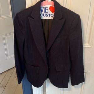 Beautiful practically new wool Rag n Bone blazer. Navy.
